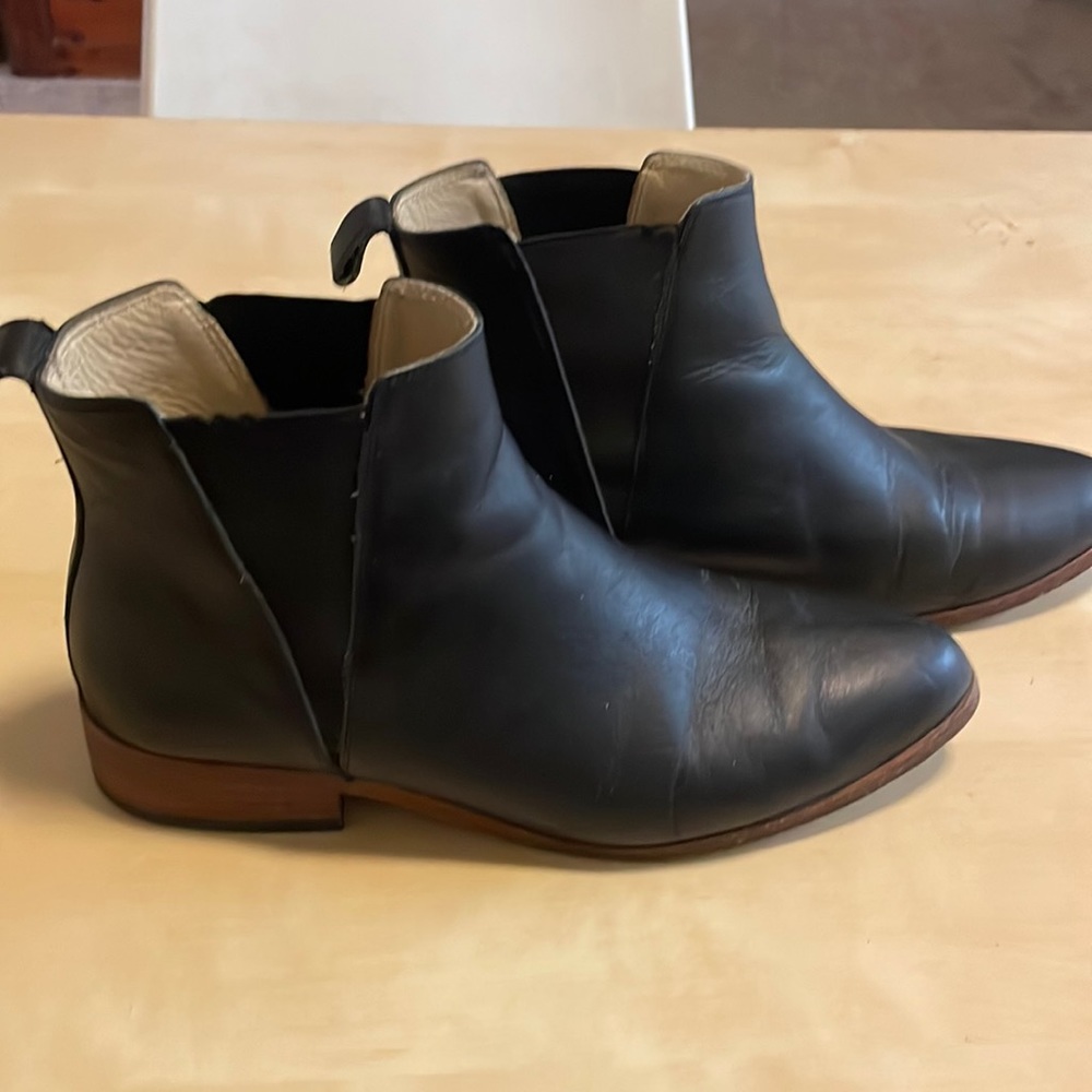 Nisolo Chelsea boot